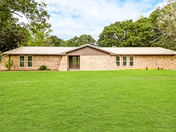 1407 State Highway 43 E, Tatum, TX 75691