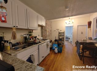7 Phillips St APT 4, Boston, MA 02114