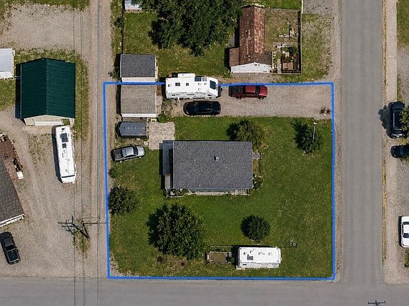 2nd image of 2665 Placer St