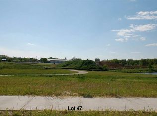 879 Goldfinch Ln, Marshall, WI 53559