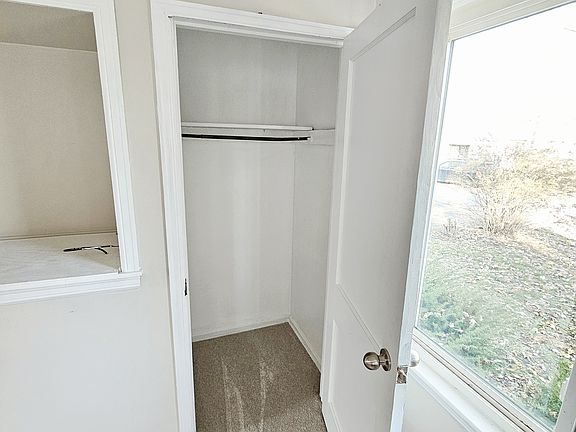 4th image of 2835 Hiawatha St
