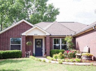 605 E Lynn Ln, Stillwater, OK 74075