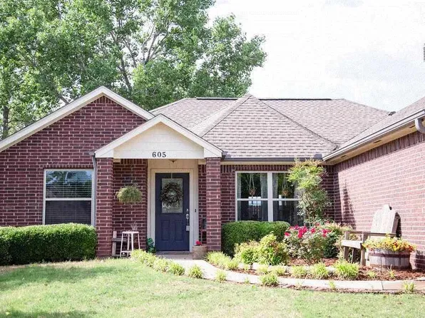 605 E Lynn Ln, Stillwater, OK 74075