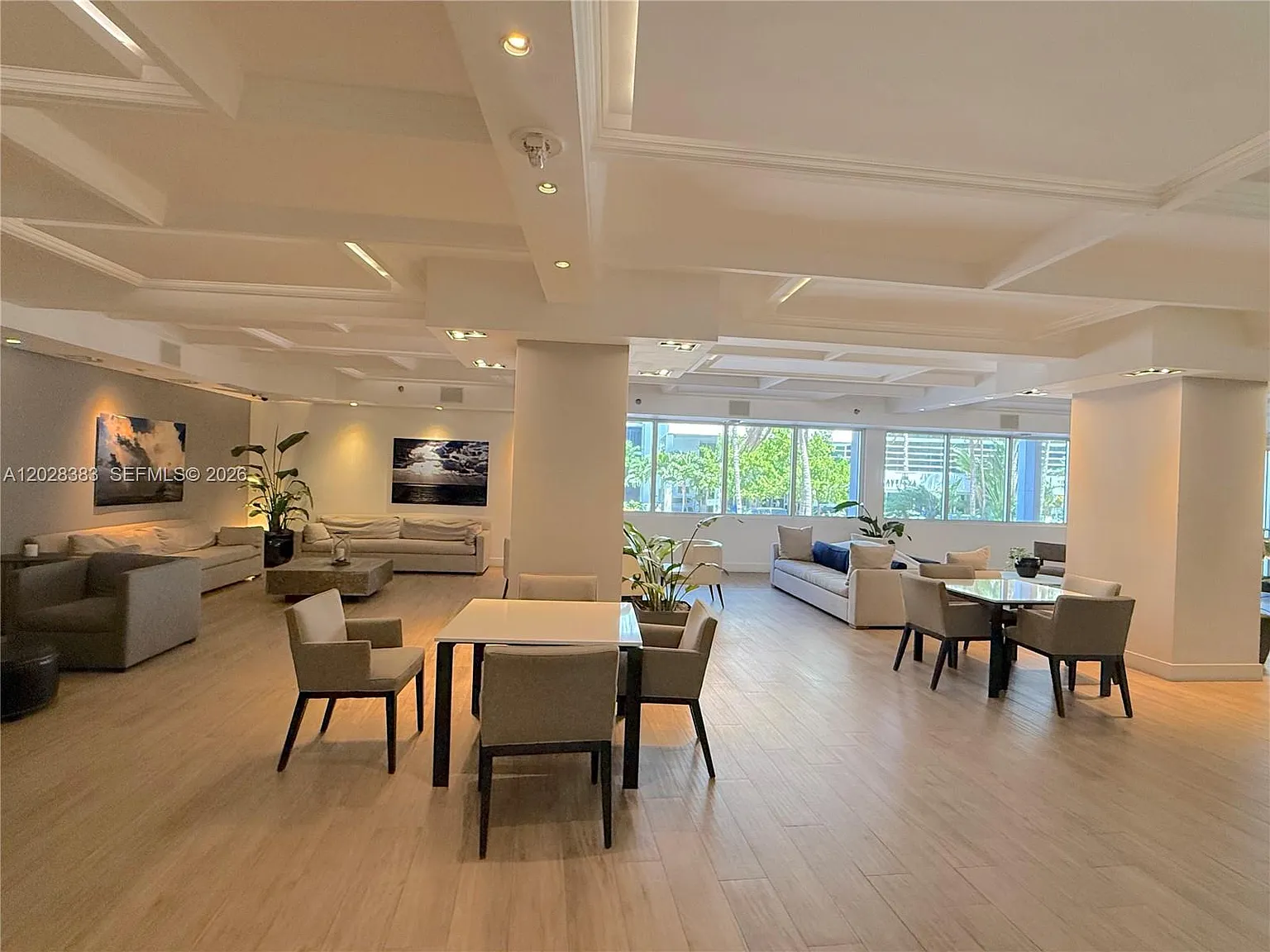 The Decoplage Condo — Photo 4