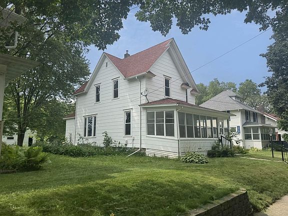 2nd image of 920 N Adams Ave