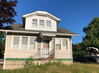 135 Clover Ave, Croydon, PA 19021