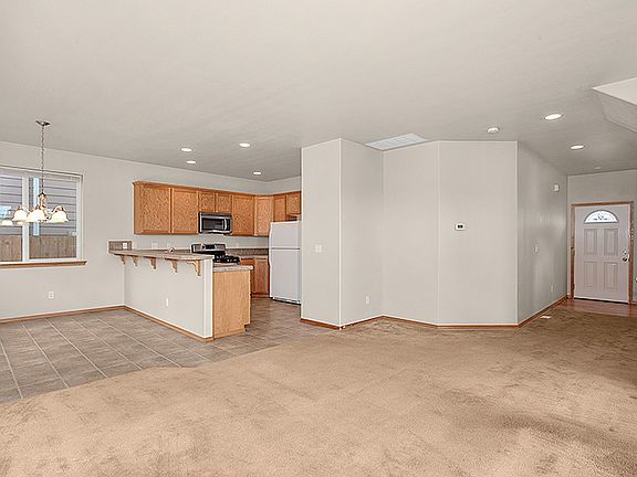 5th image of 4109 151st St SE