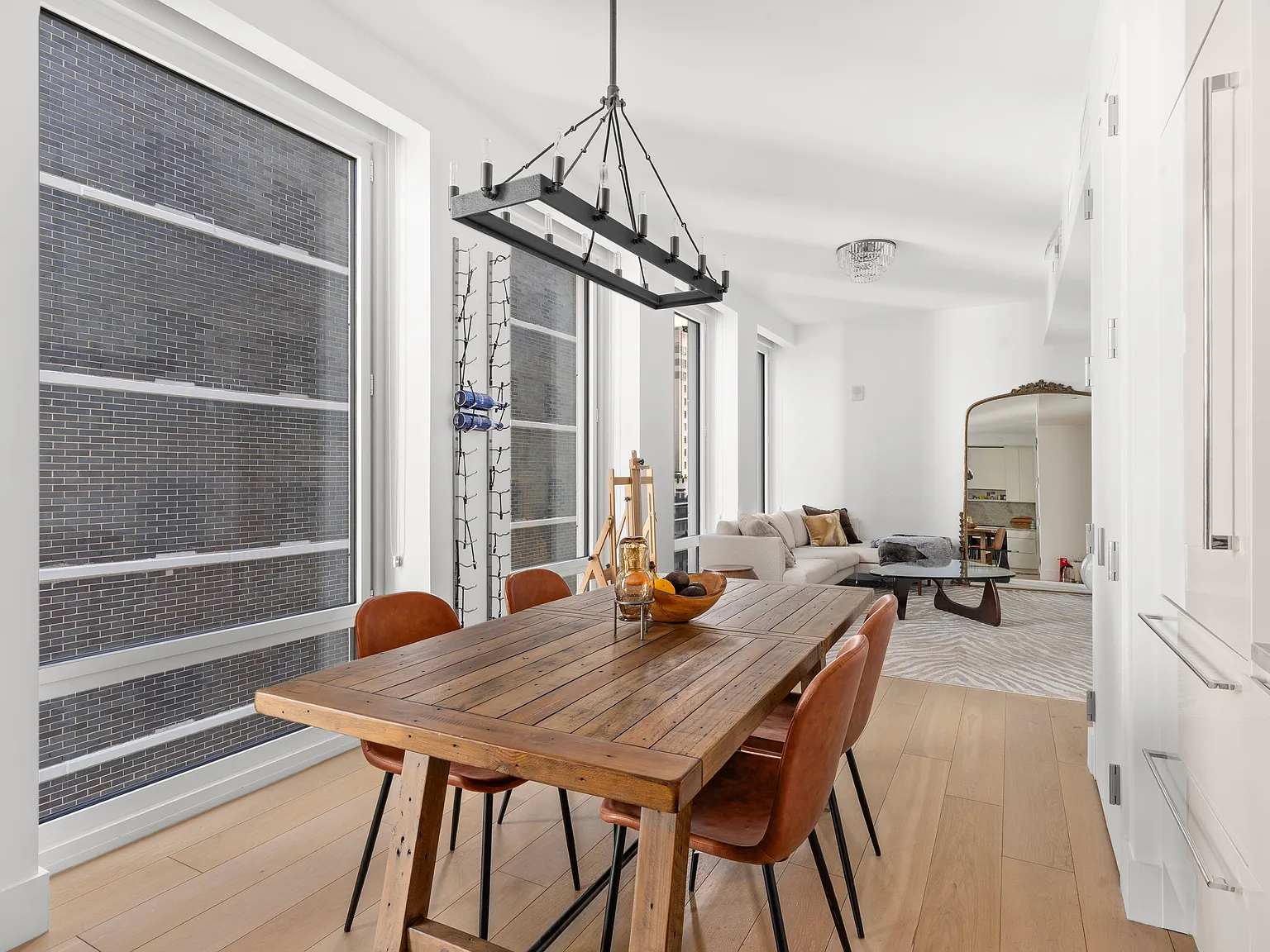 15 W 61st St — Photo 3
