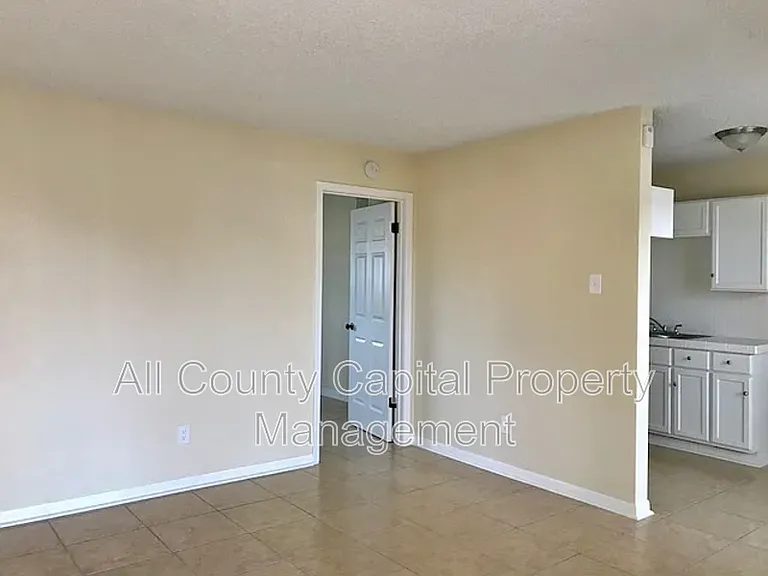 1206 Bundrant Dr #16 — Photo 2