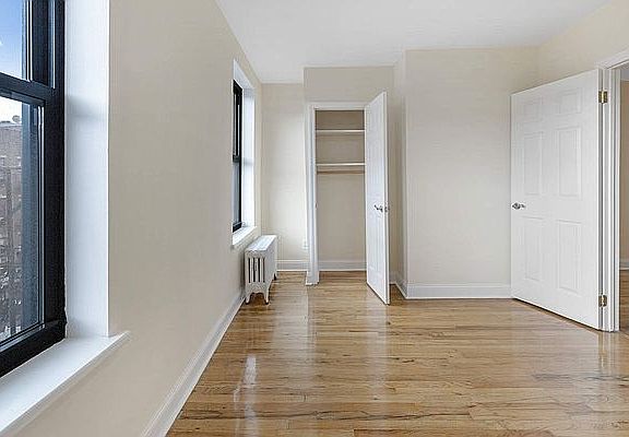 3rd image of 1636 Lexington Ave APT 13