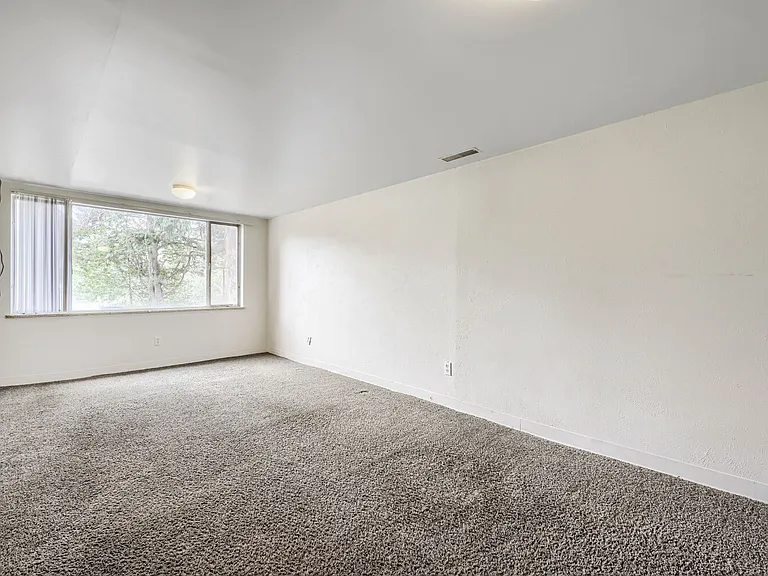 212 N Ford St — Photo 15
