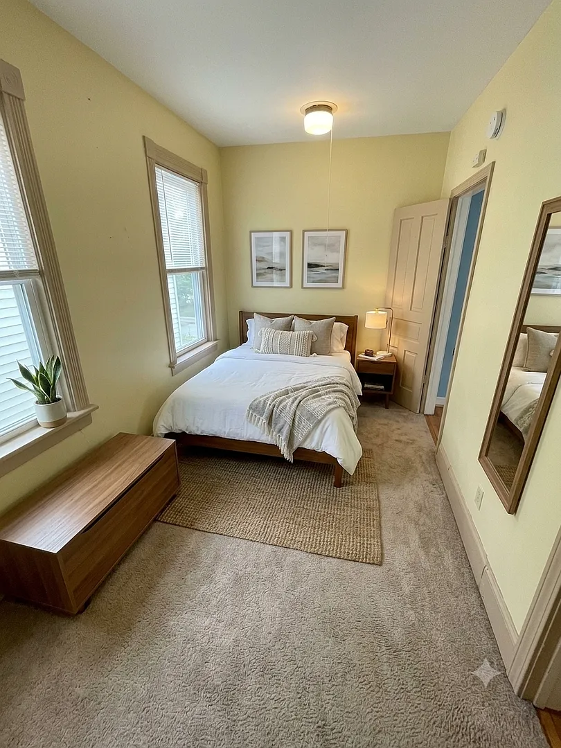 Steps from Brady St! Bright 2BR with FREE Laundry & Pet-Friendly Living — Photo 3