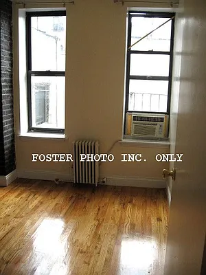 Rented by Urban Real Estate Property Group Inc | media 29