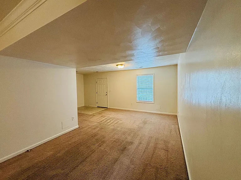 50 Salem Ln — Photo 16