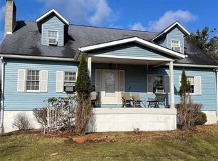 435 Narrows Rd, Connellsville, PA 15425