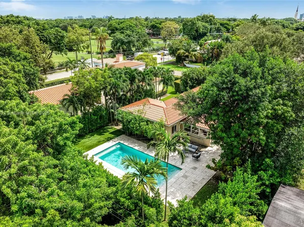 573 NE 102nd St, Miami Shores, FL 33138