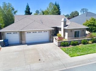 1352 Spanish Bay Dr, Redding, CA
