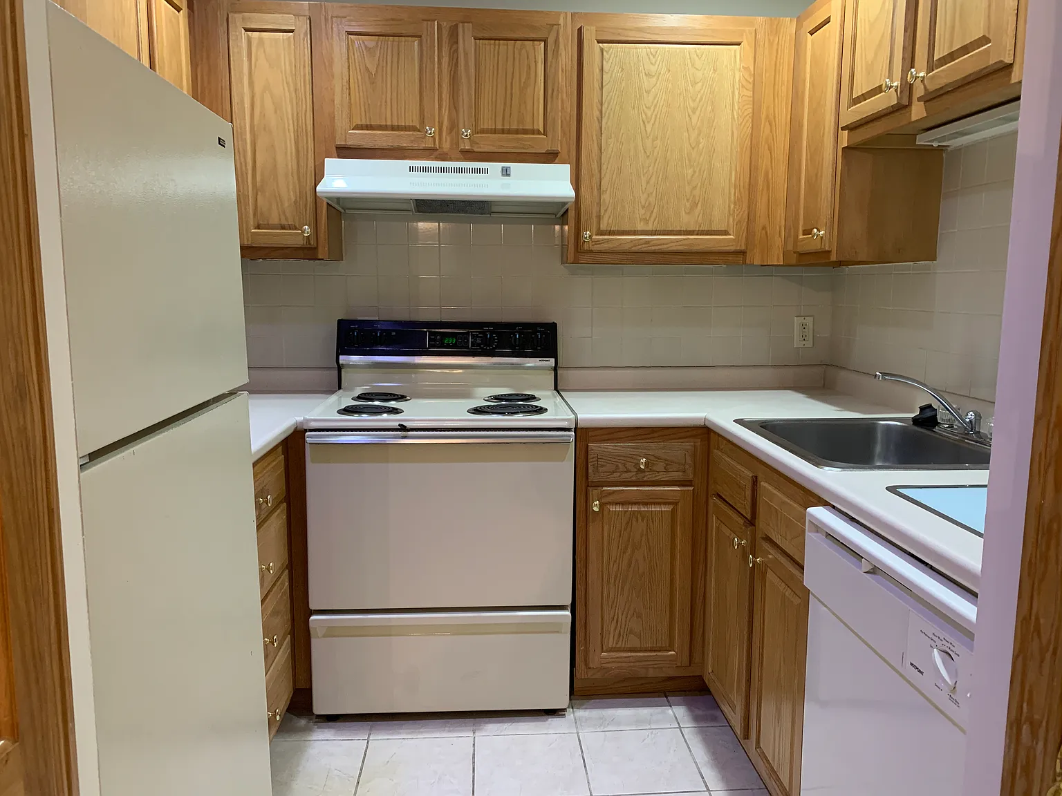 2 bed, 1300 sqft, $2,750 — Photo 4