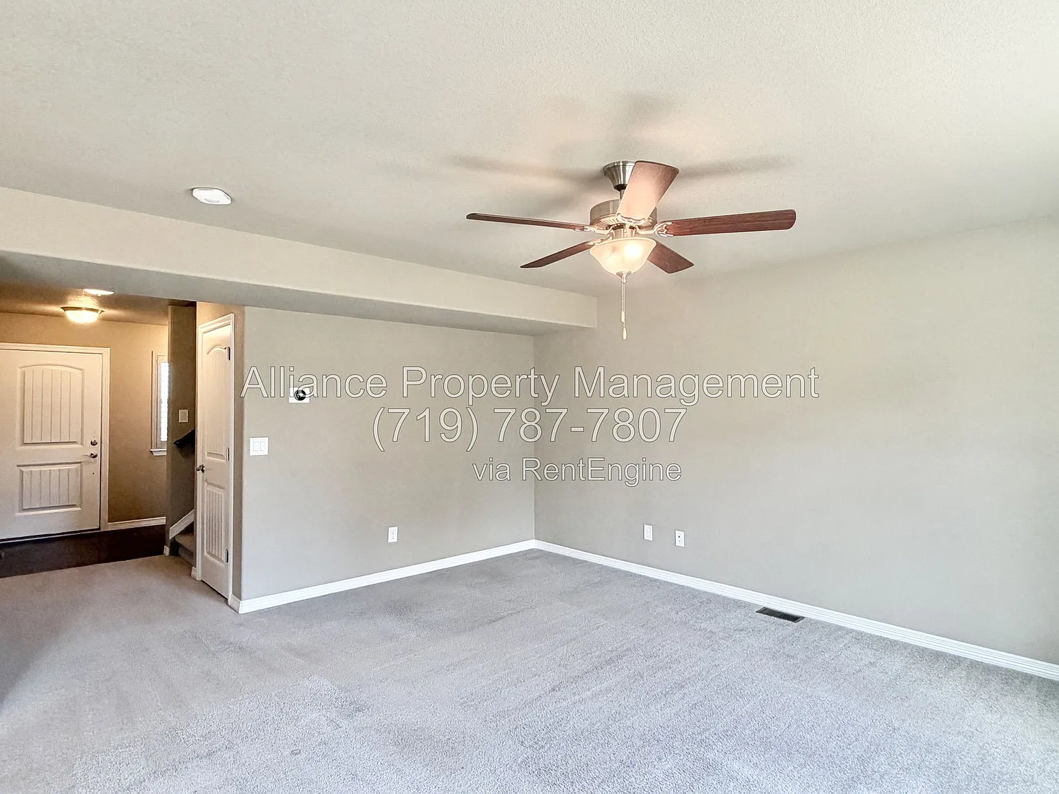 3 bed, 2.5 bath, 2352 sqft, $2,145 — Photo 4