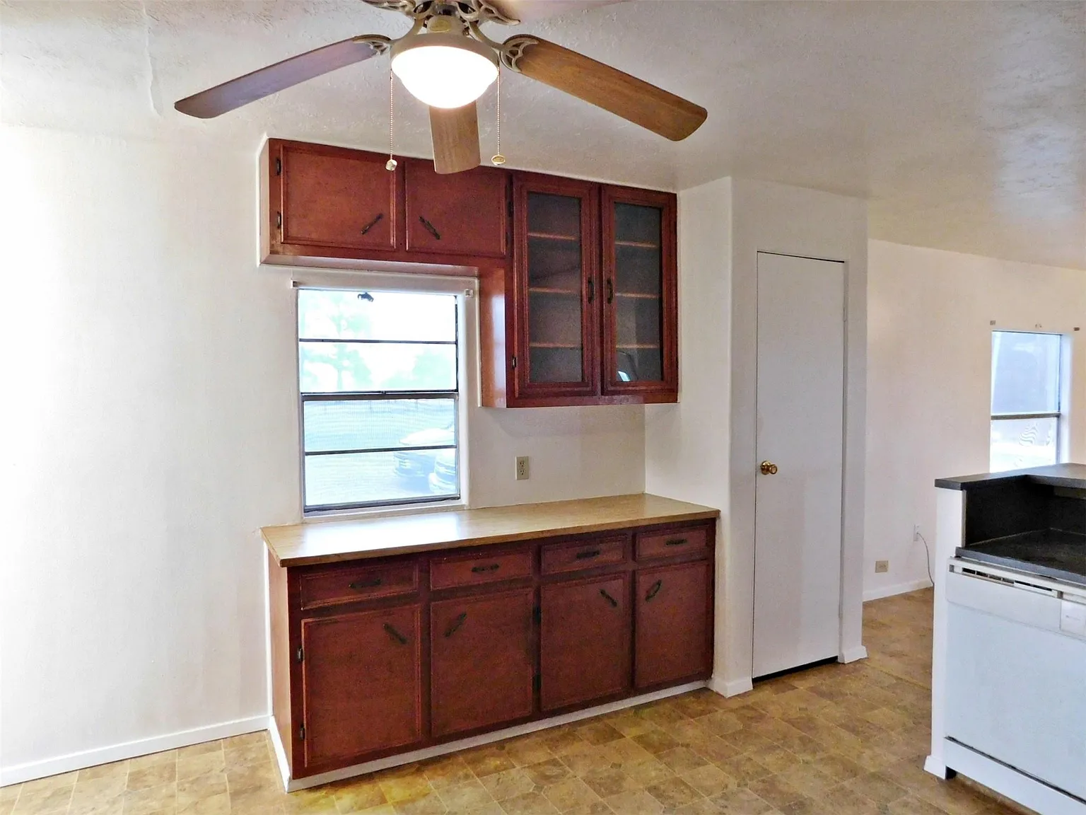2 bed, 2.0 bath, 952 sqft, $1,250 — Photo 4