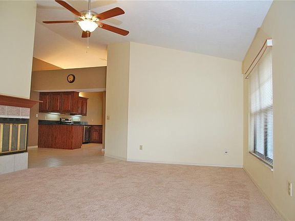 5th image of 1427 W Brookshire Ct