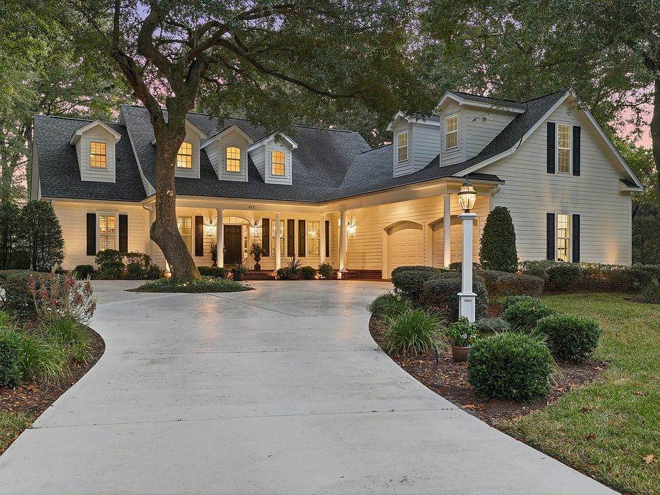 1st image of 973 Doral Dr.