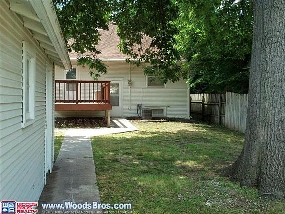 5th image of 374 N 32nd St