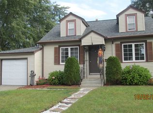 2821 Halsey Dr, Schenectady, NY 12304