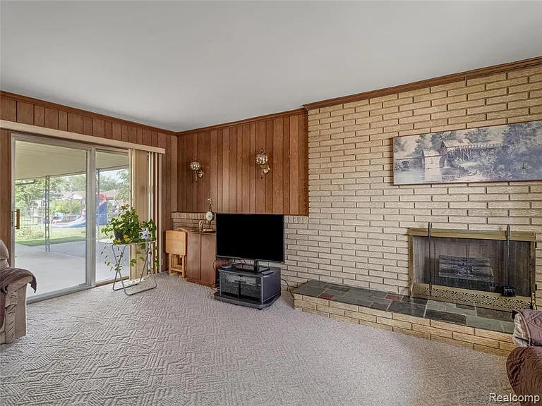 28506 Steele Dr — Photo 18