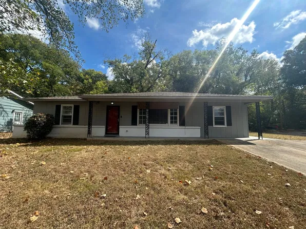 2919 Alhambra Dr SW, Huntsville, AL 35805