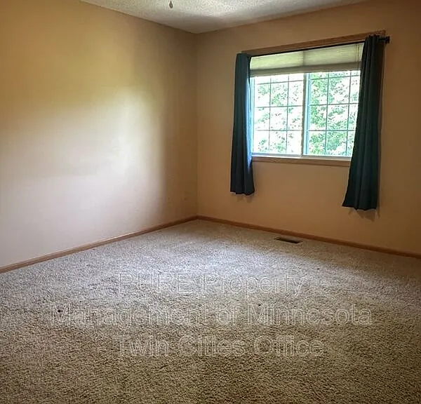 15644 Garrett Dr — Photo 14