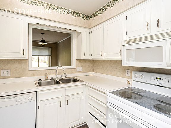 5th image of 4044 Stonehenge Dr