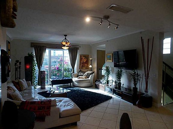 2nd image of 1901 Coral Heights Blvd