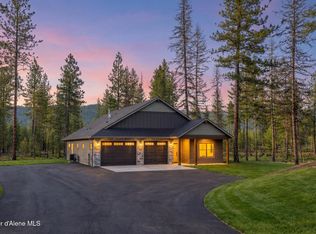 53 Wallace Ln, Blanchard, ID 83804