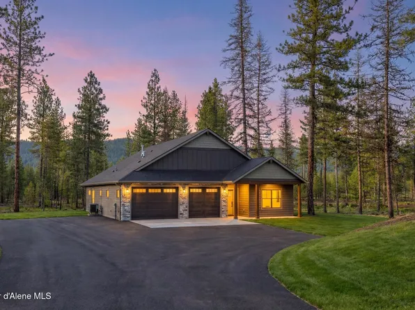 53 Wallace Ln, Blanchard, ID 83804