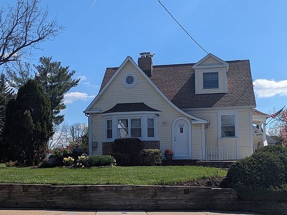 4th image of 7611 Seven Mile Ln