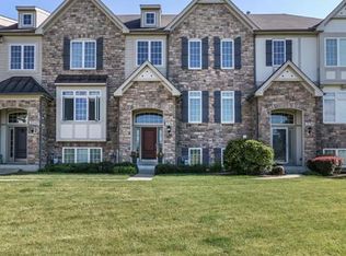 226 Sype Dr #226, Carol Stream, IL 60188