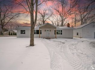 2933 W Dean Rd, Lambertville, MI 48144