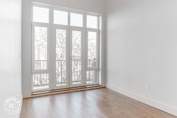 Rented by MySpaceNYC | media 12