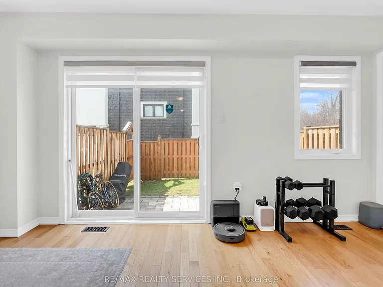 1801 Mitoff Pl — Photo 34