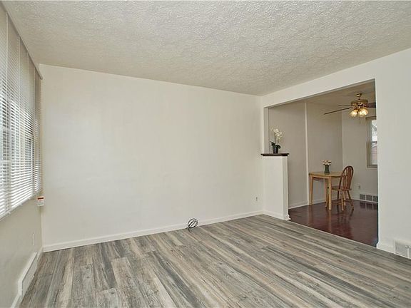 4th image of 471 Clearview Dr #H17