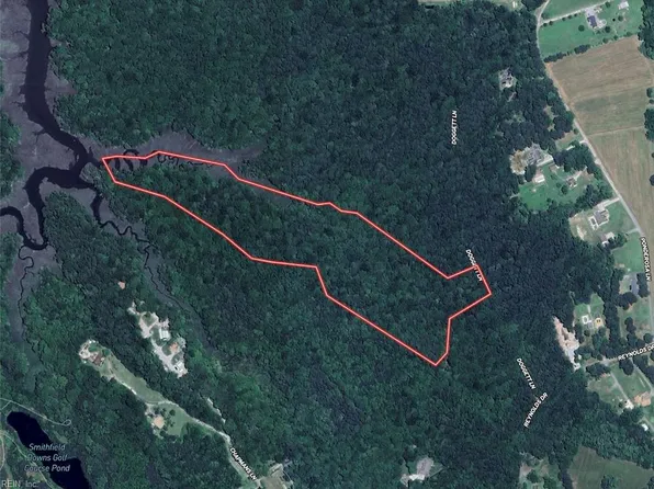 17 Doggett Ln, Carrollton, VA 23314