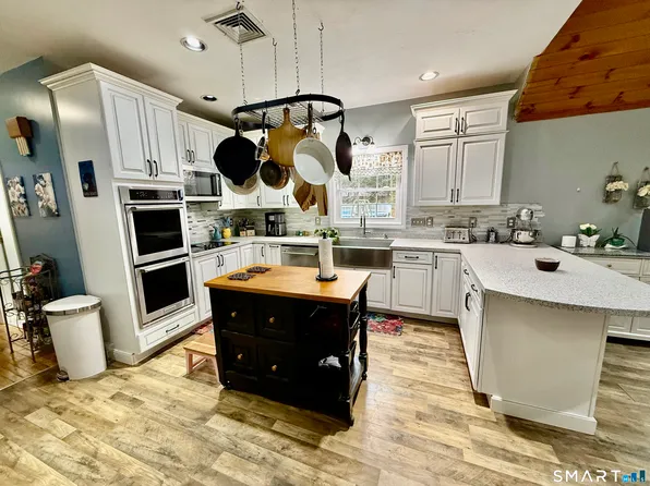 436 Providence Pike, Putnam, CT 06260