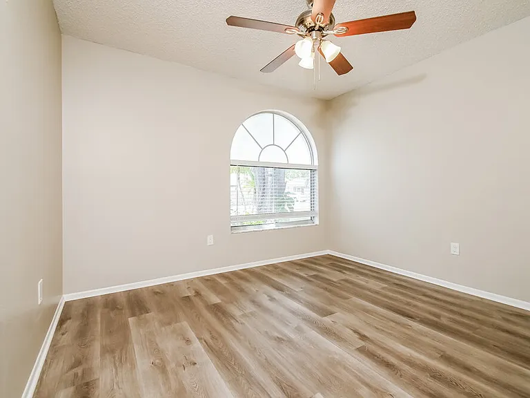 1336 Mohrlake Dr — Photo 13