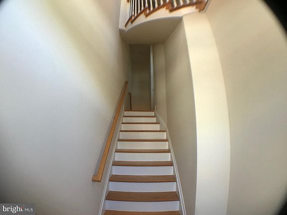 5th image of 10310 Potomac Corner Dr