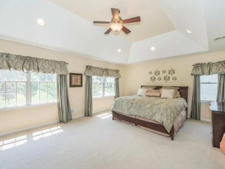 2 Magestro Ct — Photo 12