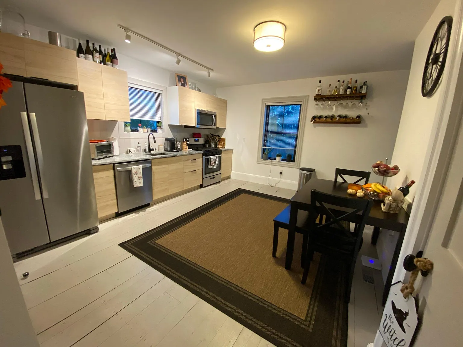 2 bed, 1.5 bath, 1000 sqft, $2,850 — Photo 2