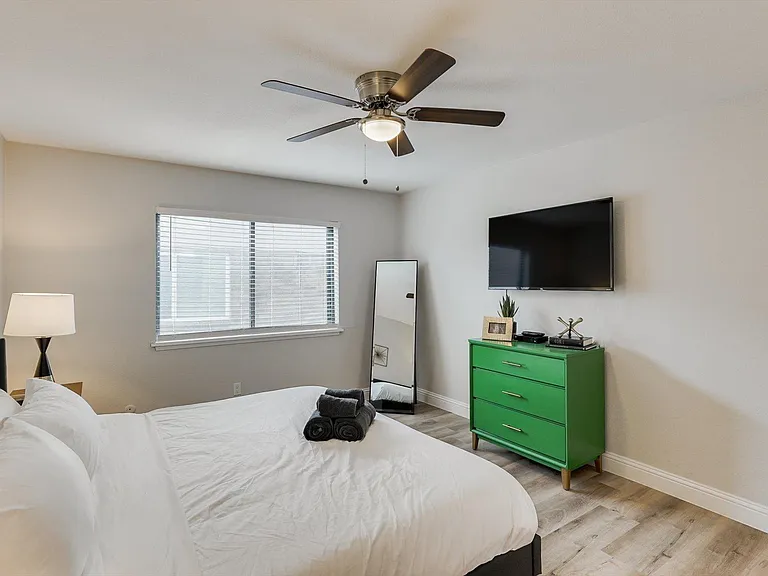 11622 Cotillion Dr — Photo 24