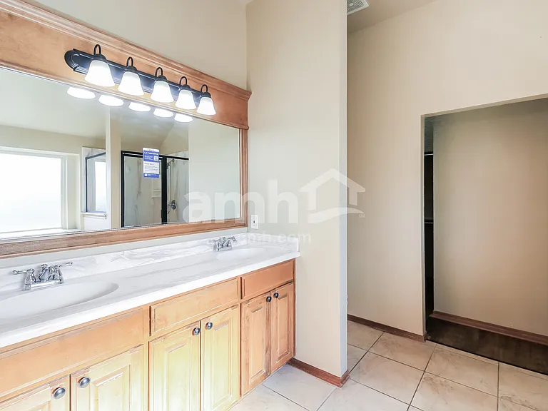 809 Tea Rose Dr — Photo 11