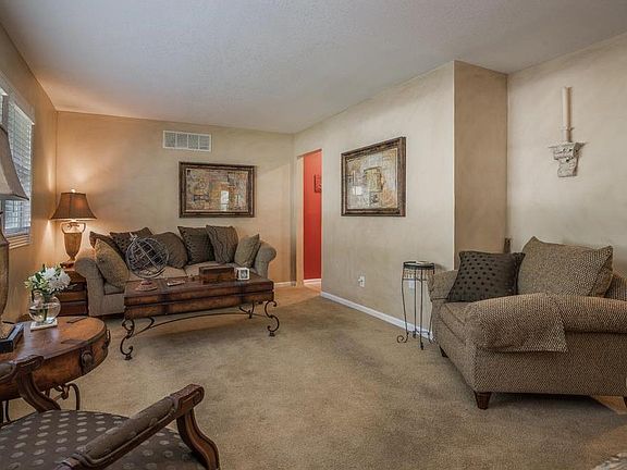 2nd image of 7629 Rainbow Dr